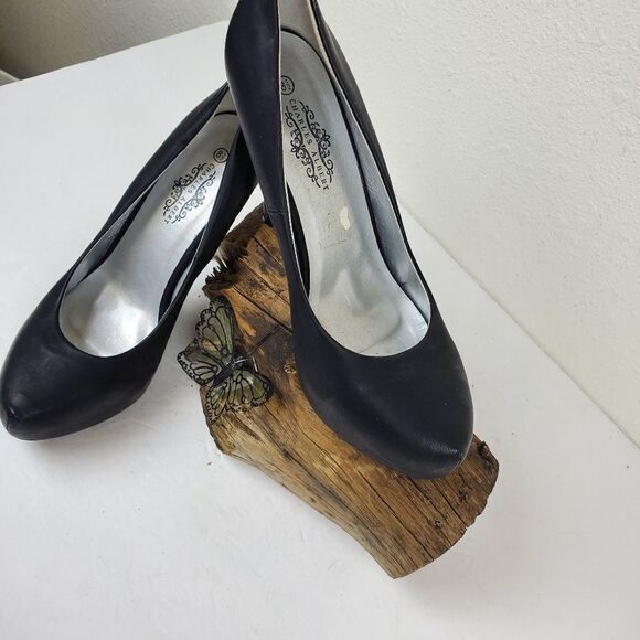 Charles Albert matte faux leather platform heel - Picture 8 of 8